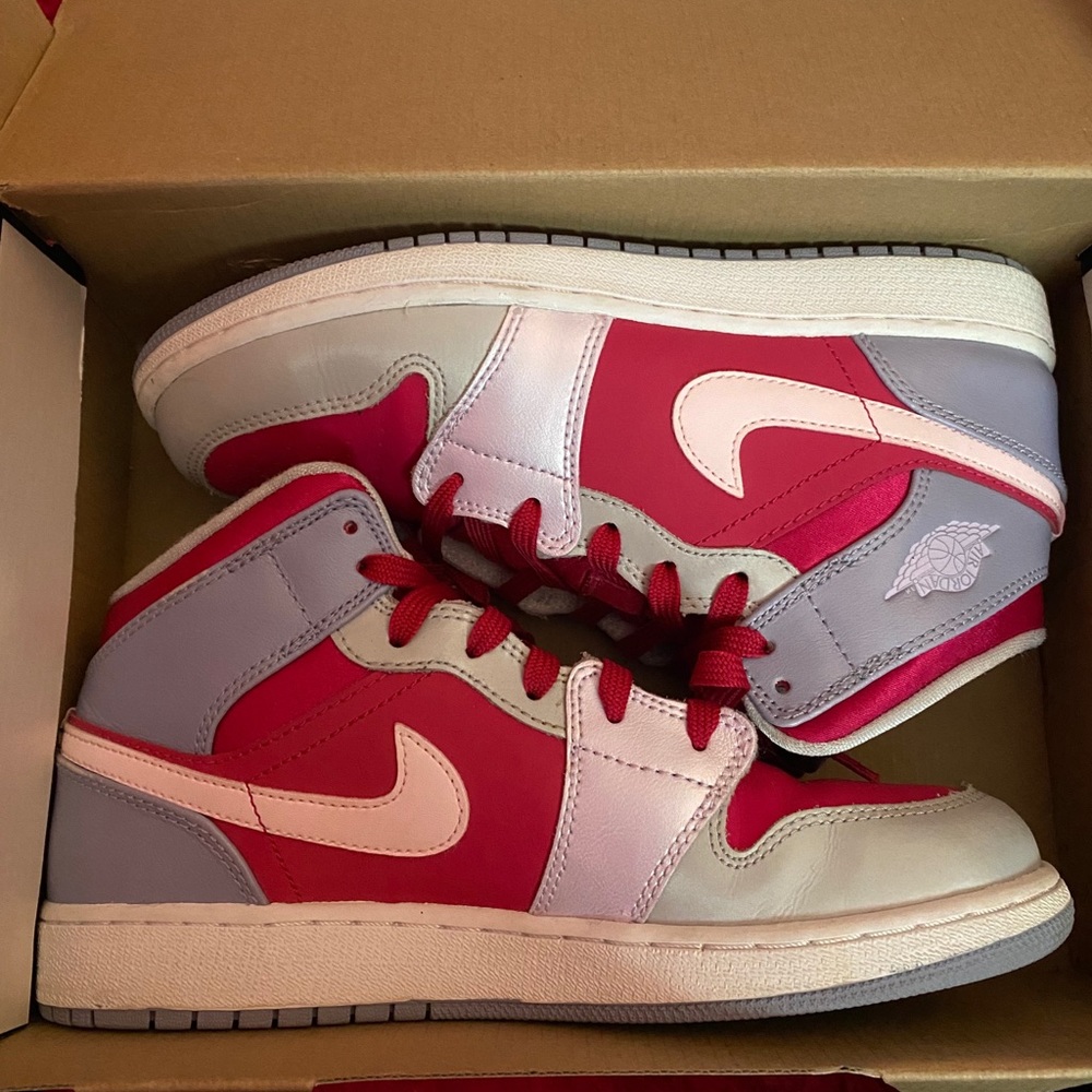 Air Jordan 1 Mid